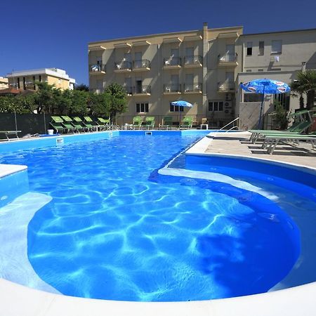 Hotel Vannini Rimini Zewnętrze zdjęcie