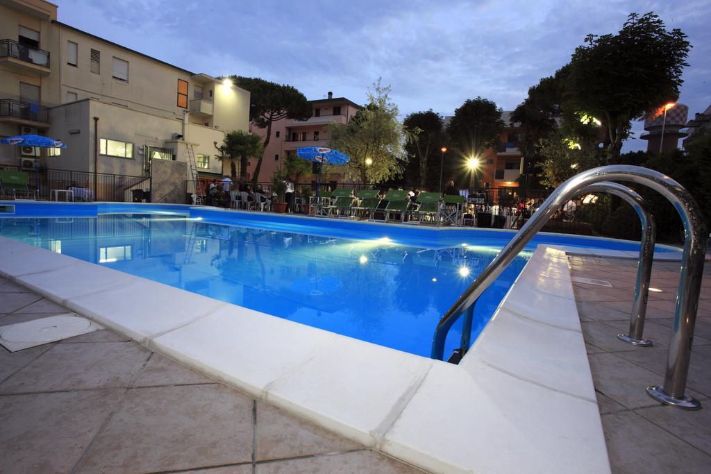 Hotel Vannini Rimini Zewnętrze zdjęcie