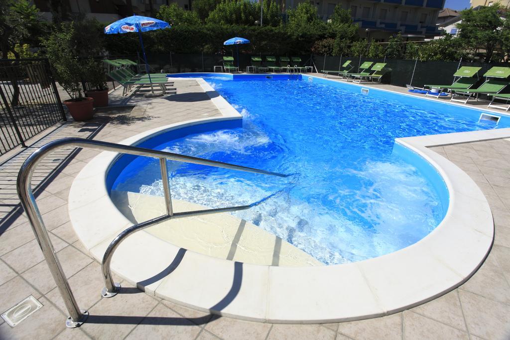 Hotel Vannini Rimini Zewnętrze zdjęcie